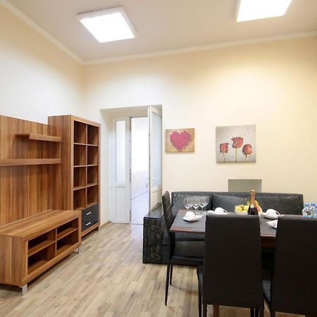 Deluxe Apartments 1326 Львів Екстер'єр фото